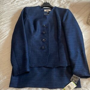 NEW WITH TAGS Le Suit Navy suit skirt set